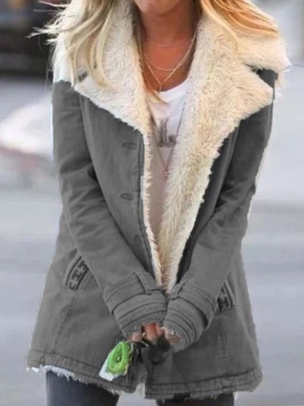 Medium-length coat with plush lapels for winte