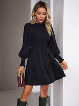 Women's pleated solid color long-sleeved dress